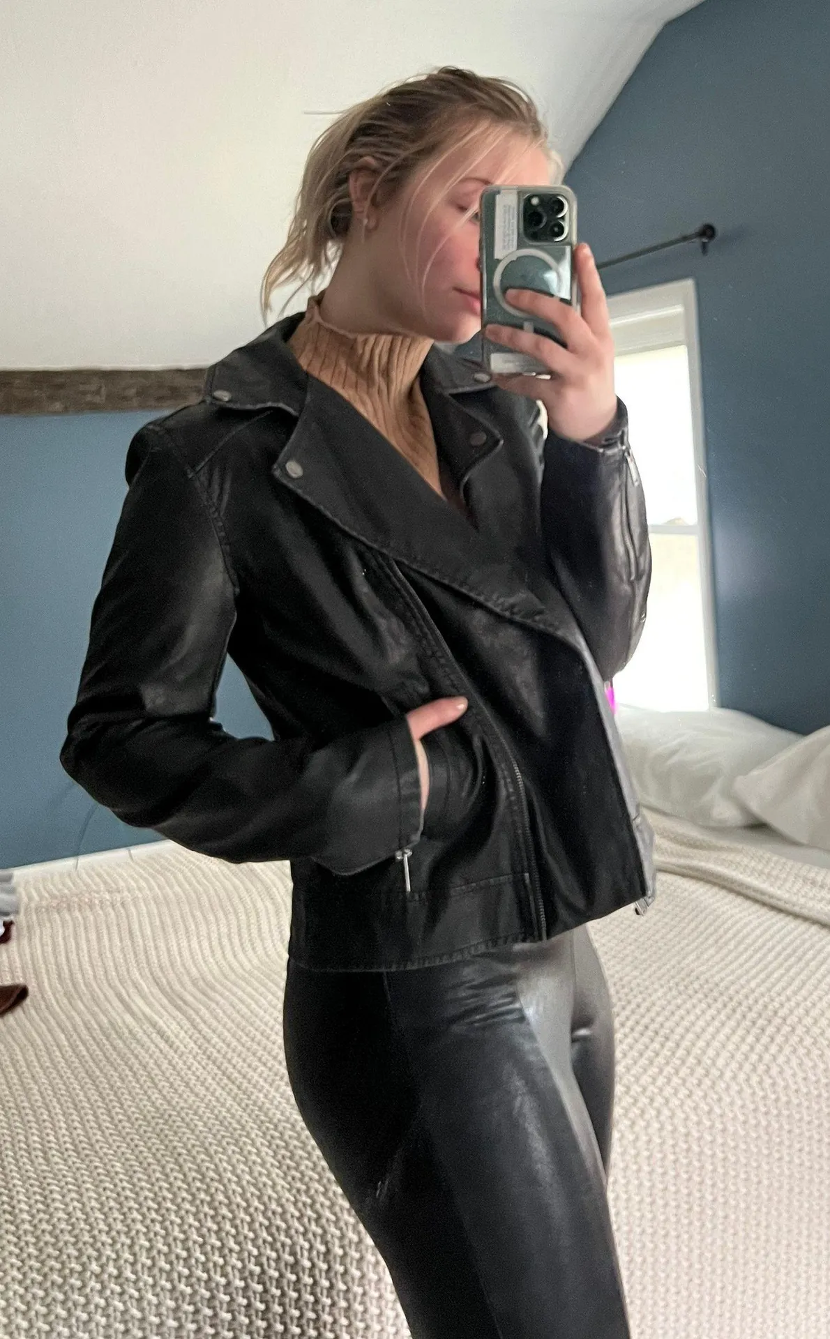 Vegan Leather Jacket Black Size M - Image 2
