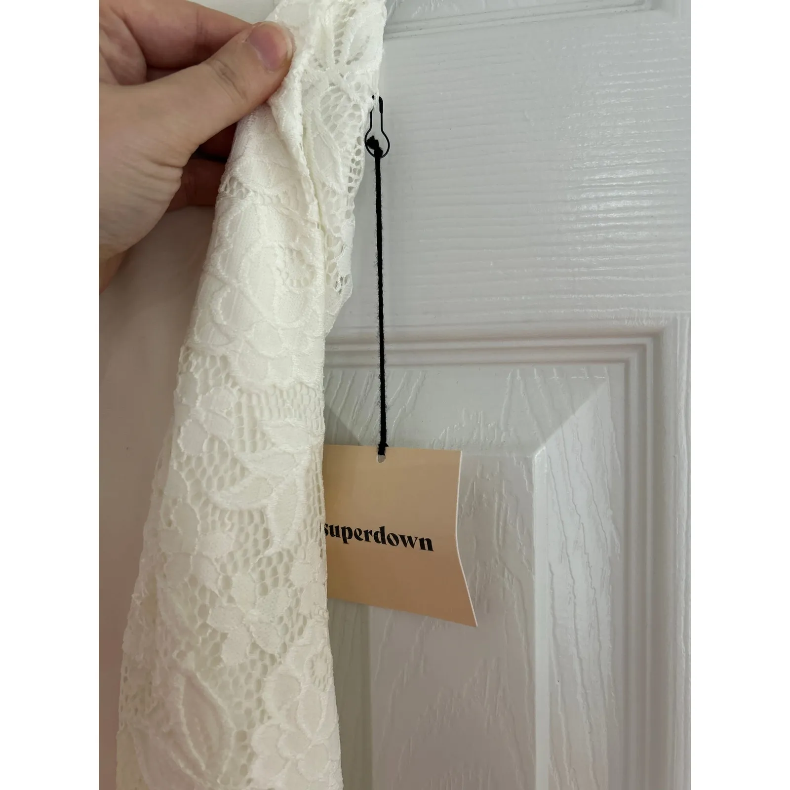 NWT Superdown White Lace Sweetheart Neckline Bodycon Mini Dress - Image 2