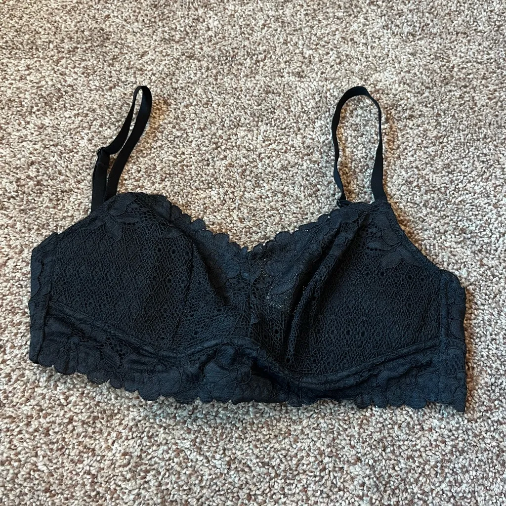 Bare Necessities Black Lace Bra Size undefined - Image 6