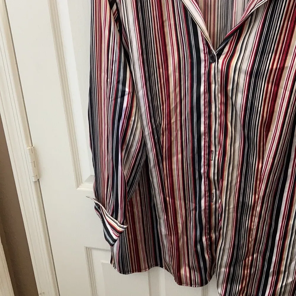 FINAL MARKDOWN Classic dress barn blouse 2x - Image 2