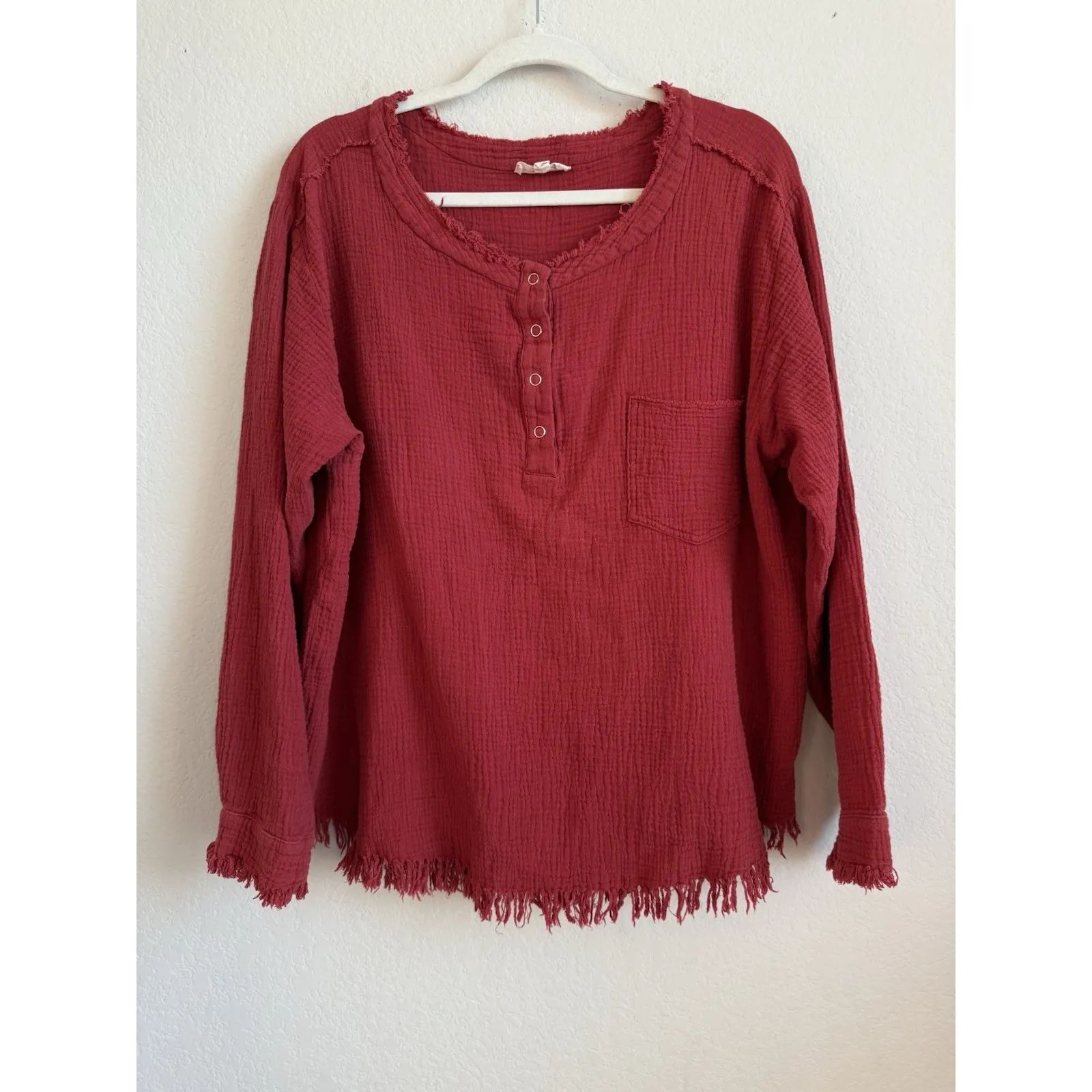 ee: some Womens Long Sleeve Raw Hem Henley Style Blouse Rust Red Size Large Boho - Image 4