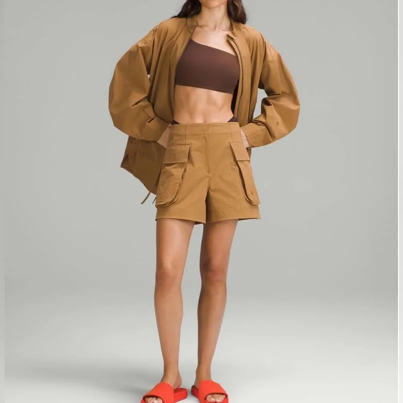 Lululemon super high rise relaxed fit stretch cargo shorts 10 - Image 13