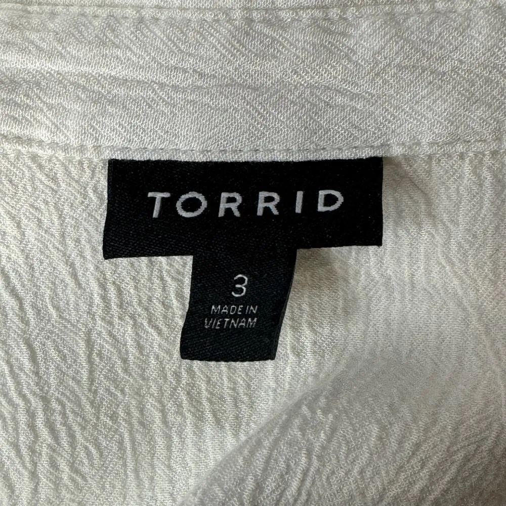 Torrid SZ 3 (3X-Large) Top Button-Up Gauzy Silver Stars Roll-Tab Sleeves Pocket - Image 10