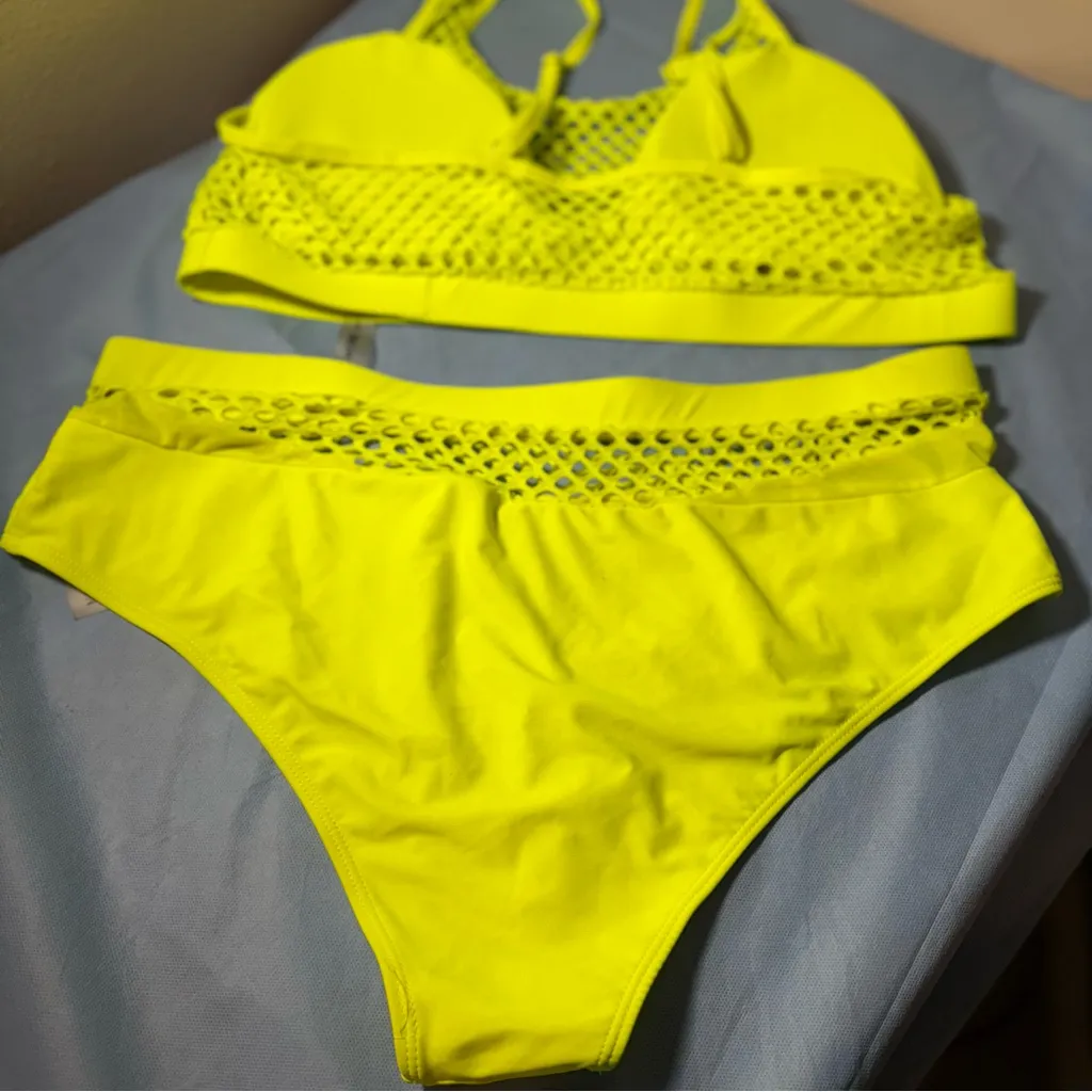SheIn  Bright Yellow Bikini Set - Image 8