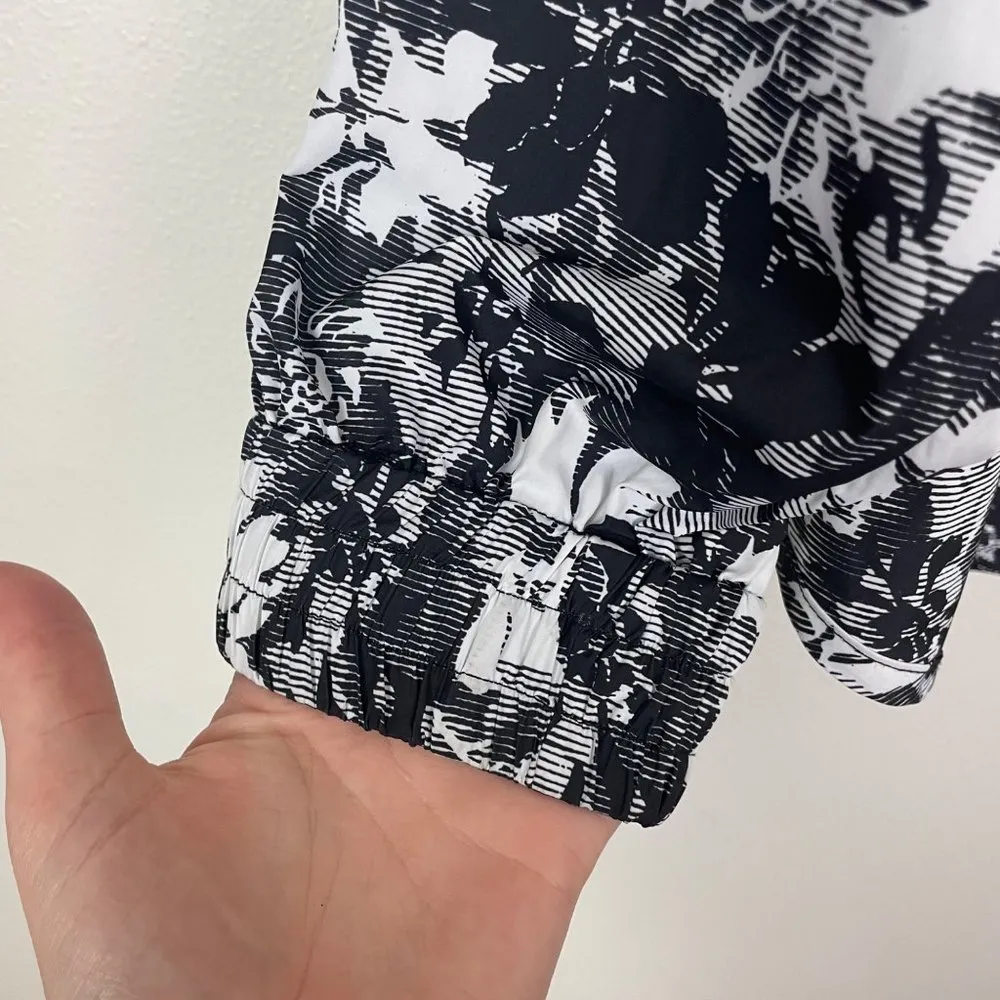 Ivy Park Womans S Black and White Floral Long Sleeve Hooded Windbreaker Pullover - Image 8