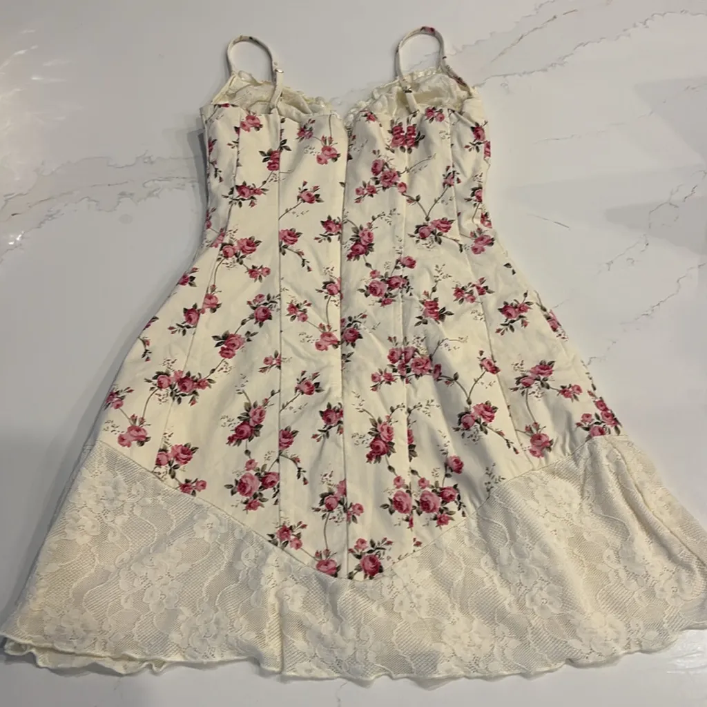 WeWoreWhat Lace Peplum Corset Linen Blend Mini Dress - Image 6