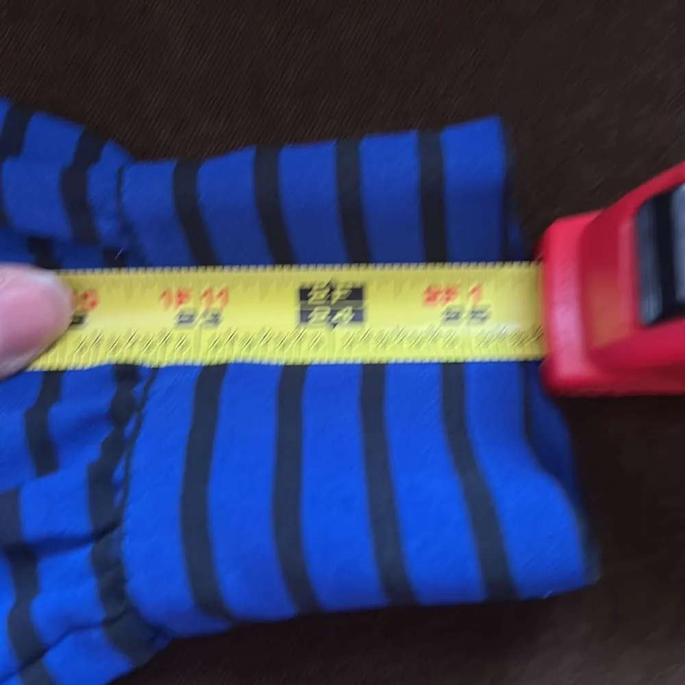 Vince Camuto striped Black & Blue long sleeve blouse, dress shirt with tie. SZ M - Image 9