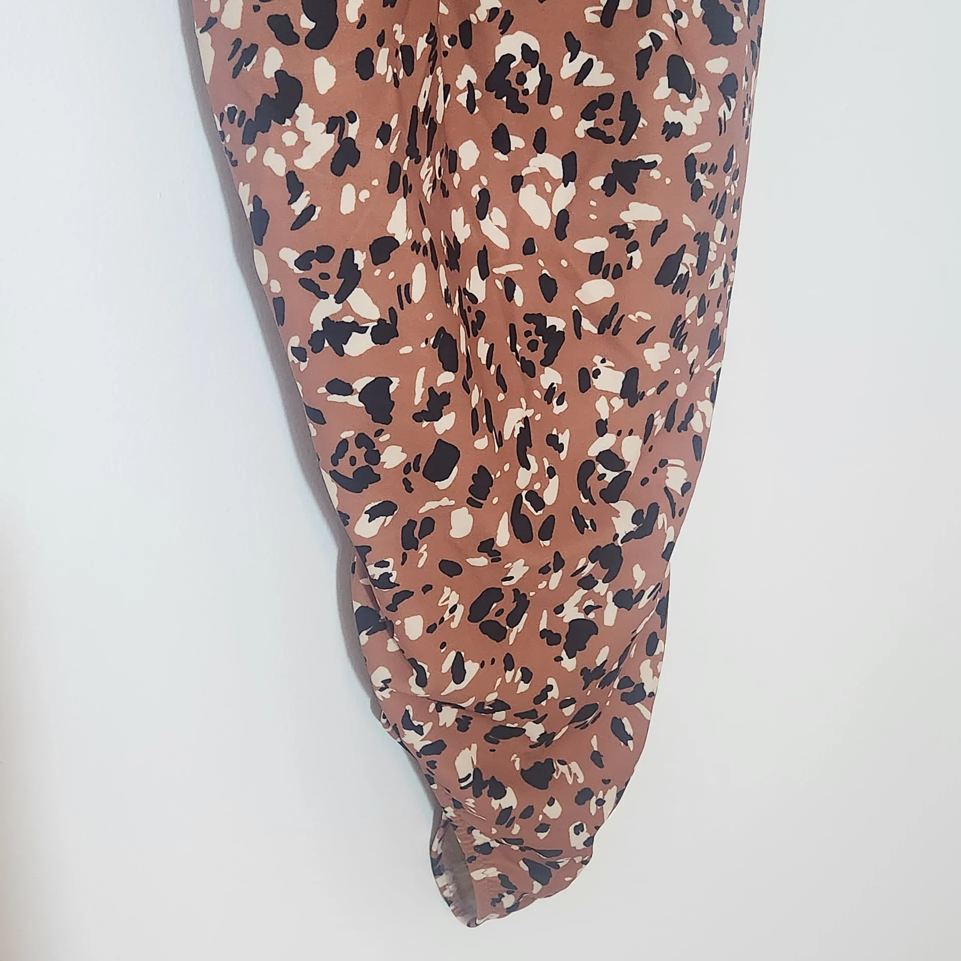 Old Navy Brown Leopard Print One-Piece Swimsuit NWT Size Small - Image 3