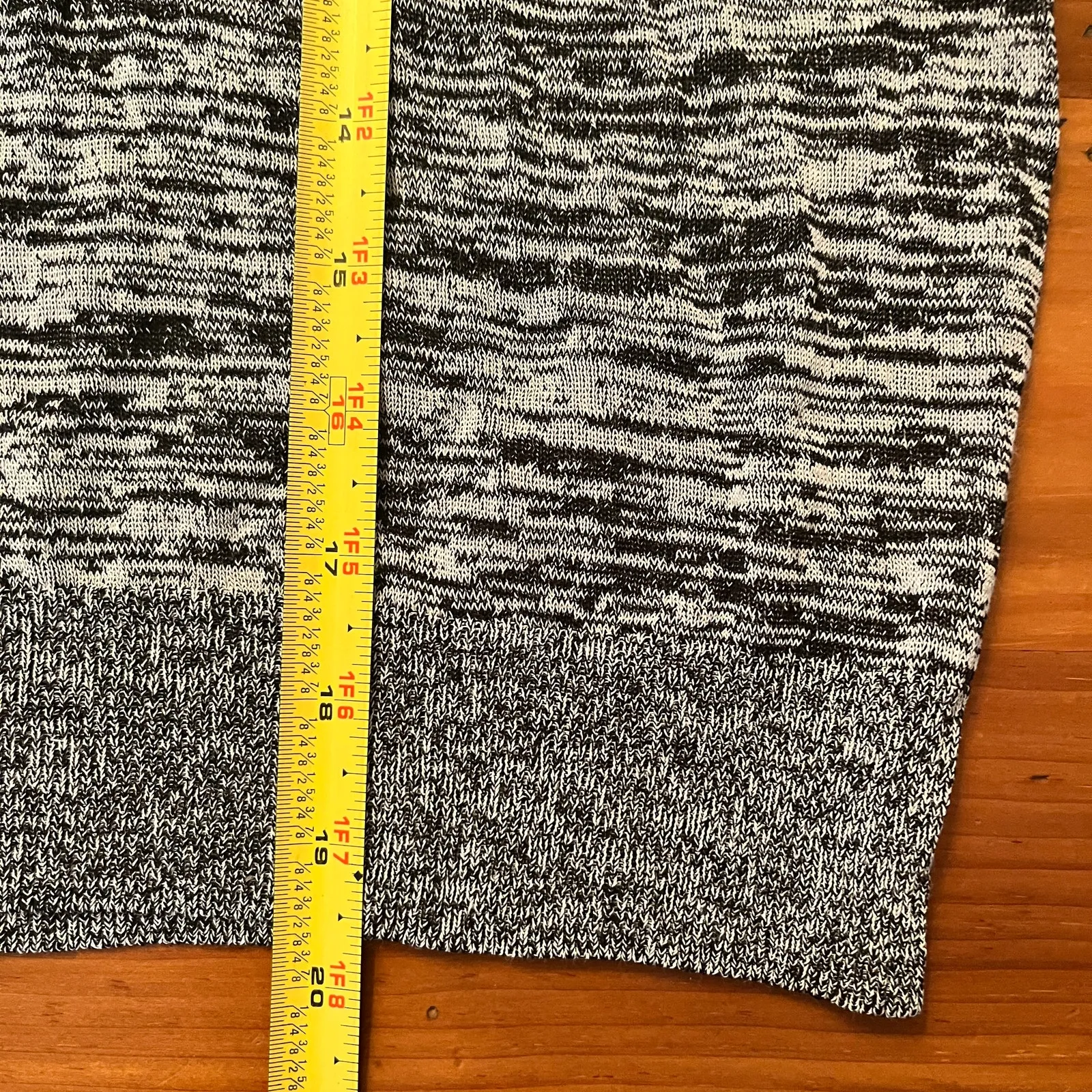 Aritzia Babaton Women's Space Dye Raglan Long Sleeve Sweater Black Gray XS - Image 7