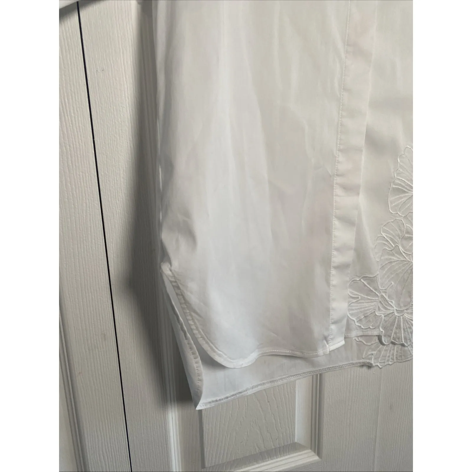 Christian LaCroix Womens XS White Top Floral Embroidery Luxury Clean - Image 3