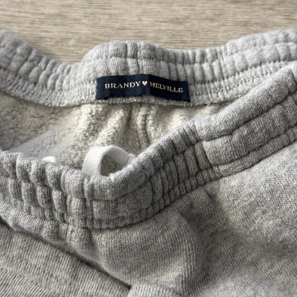 Brandy Melville Light Gray sweatpants - Image 2