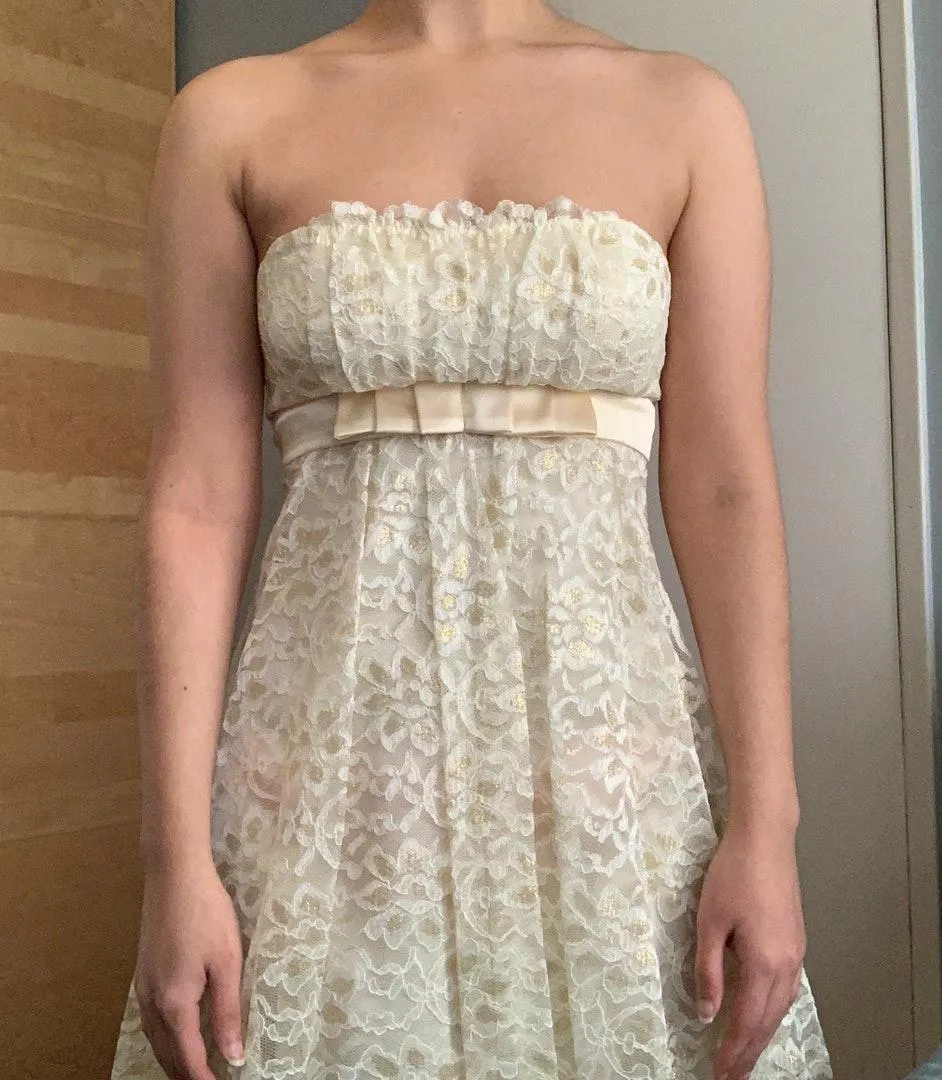 Strapless Bubble Hem Butter Yellow Lace Formal Dress Size 2 - Image 3