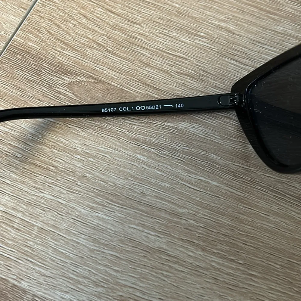 Black cat eye sunglasses - Image 5