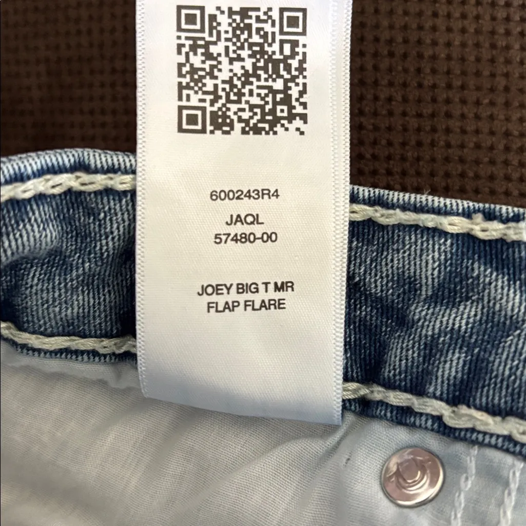 True Religion JOEY MID RISE FLARE JEAN embroidered pockets size 30 - Image 9