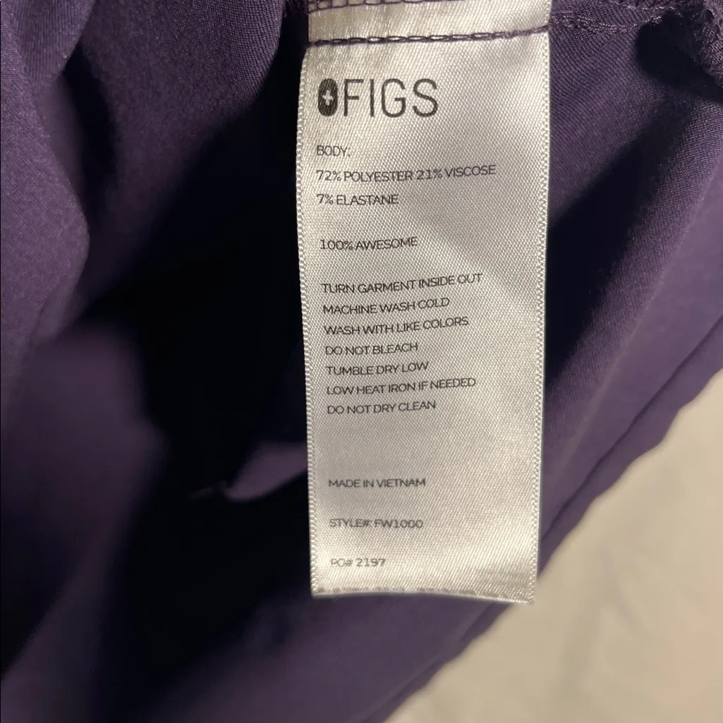 FIGS WOMENS PURPLE SCRUB JOGGER SET SMALL/MEDIUM - Image 4