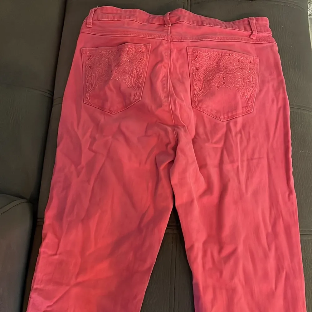 GLORIA VANDERBILT Pink Capri Light Jeans Size 8P - Image 6