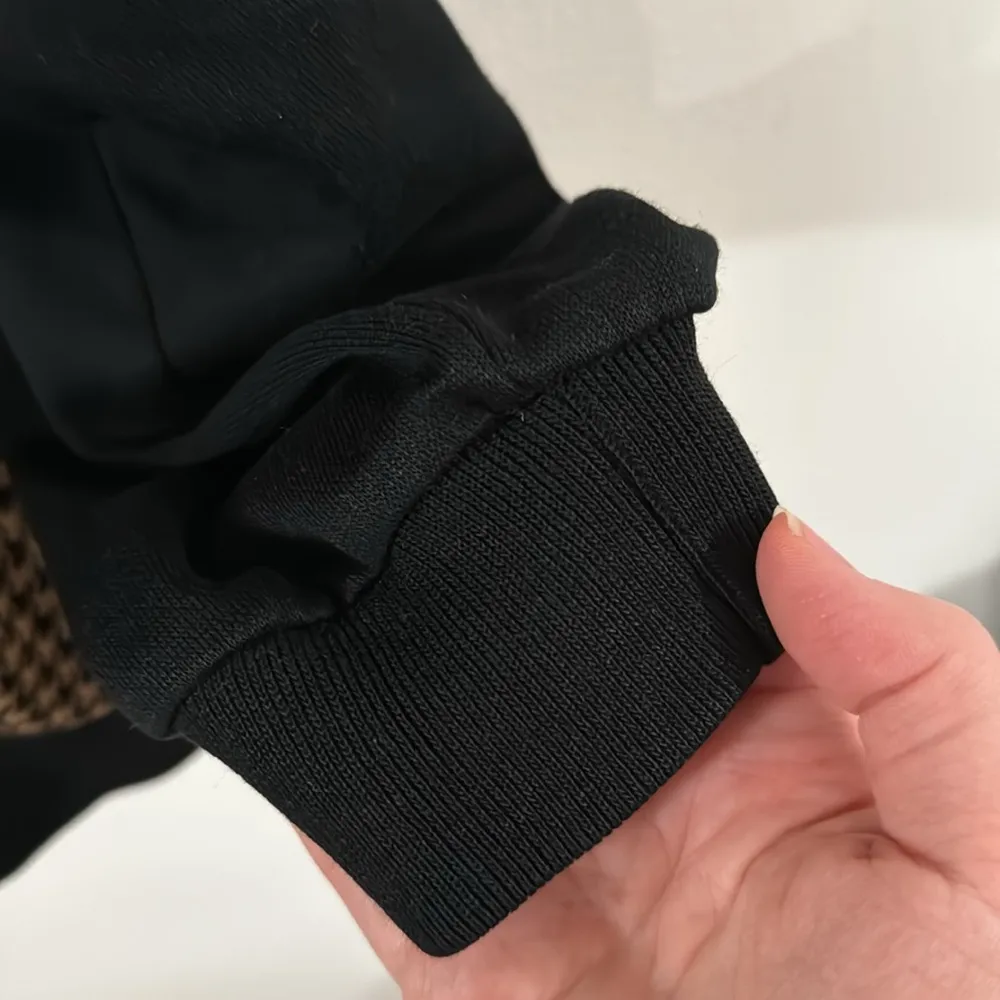 Vintage Cape Cod houndstooth print collared buttoned Sweater size XL Black - Image 6