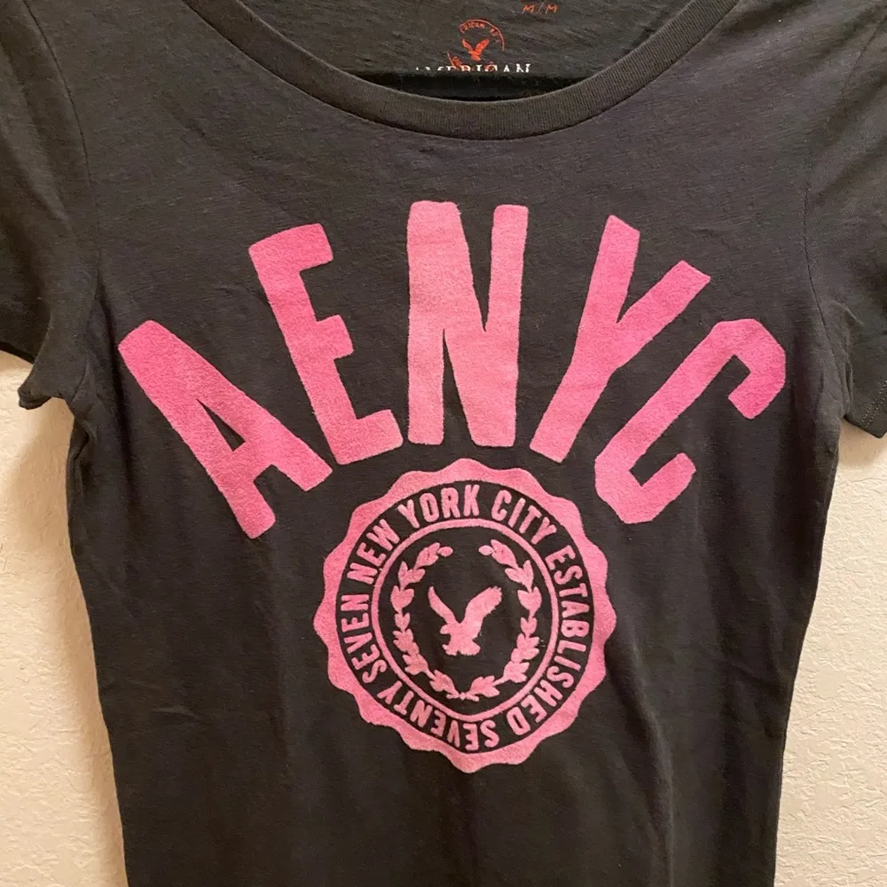 American Eagle Outfitters Felt Logo Graphic T-Shirt Size M New Without Tag - Image 2