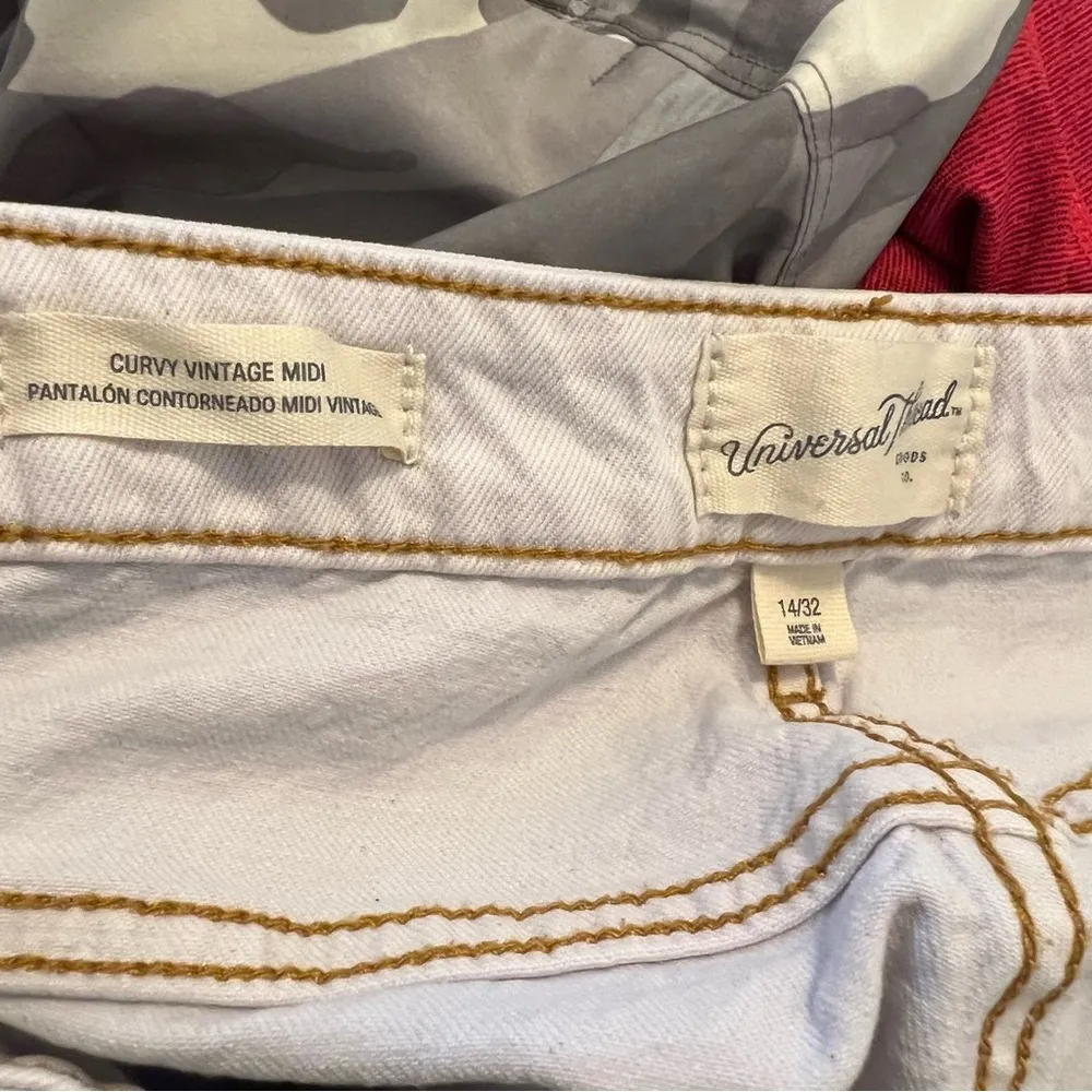 Universal Thread High-Rise Vintage Midi Jean Shorts - Image 13