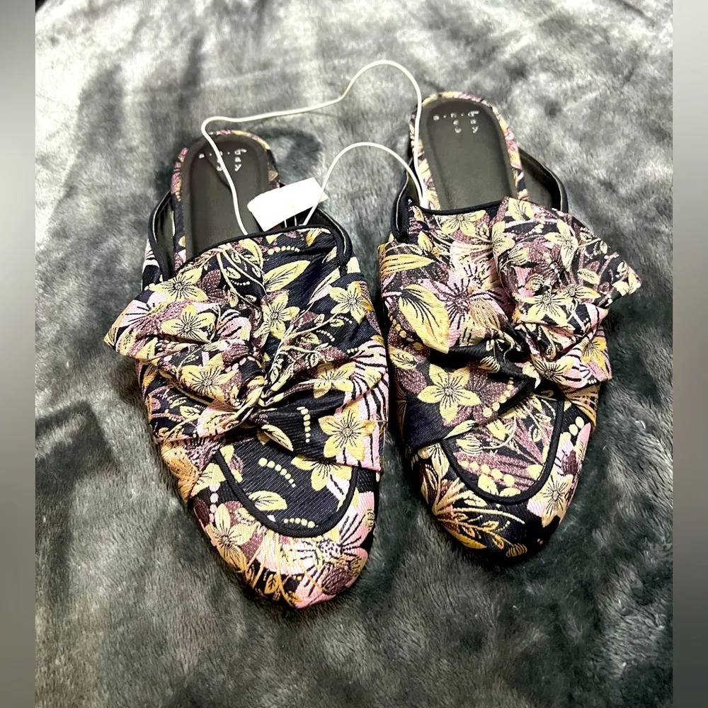 A New Day COPY - NWT  Floral Knotted Mules Size 8.5 - Image 2