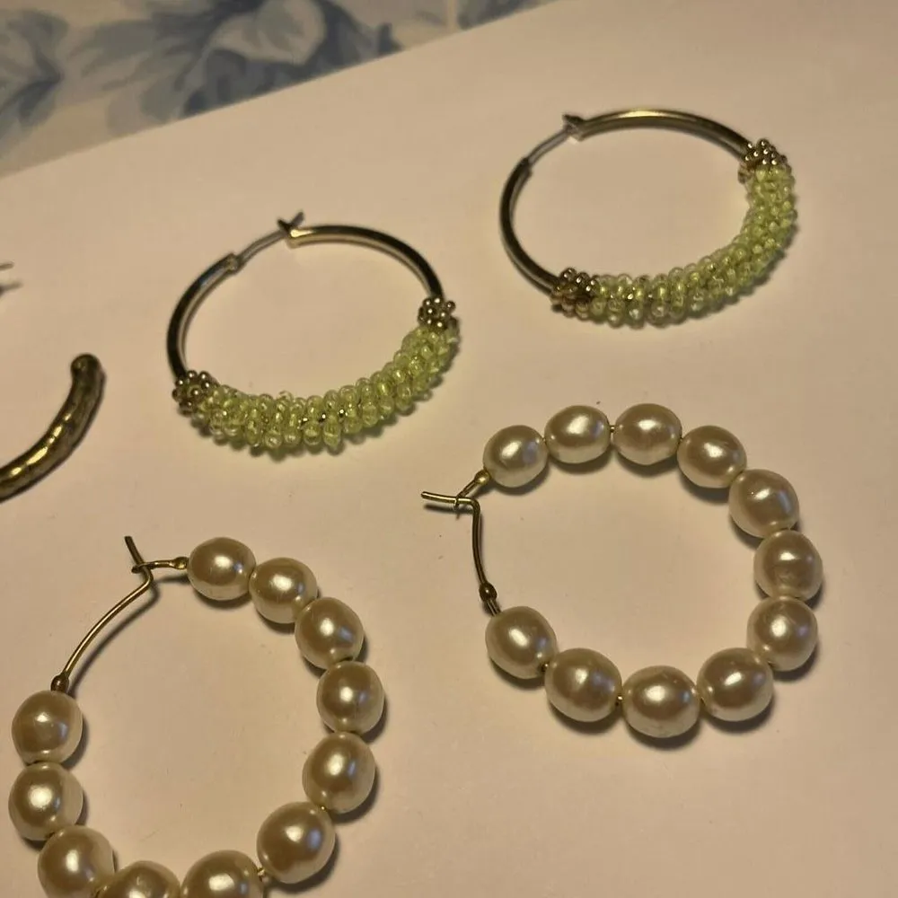 Lot Of 4 Women’s Hoop Costume Earrings Pierced Mix - Image 12