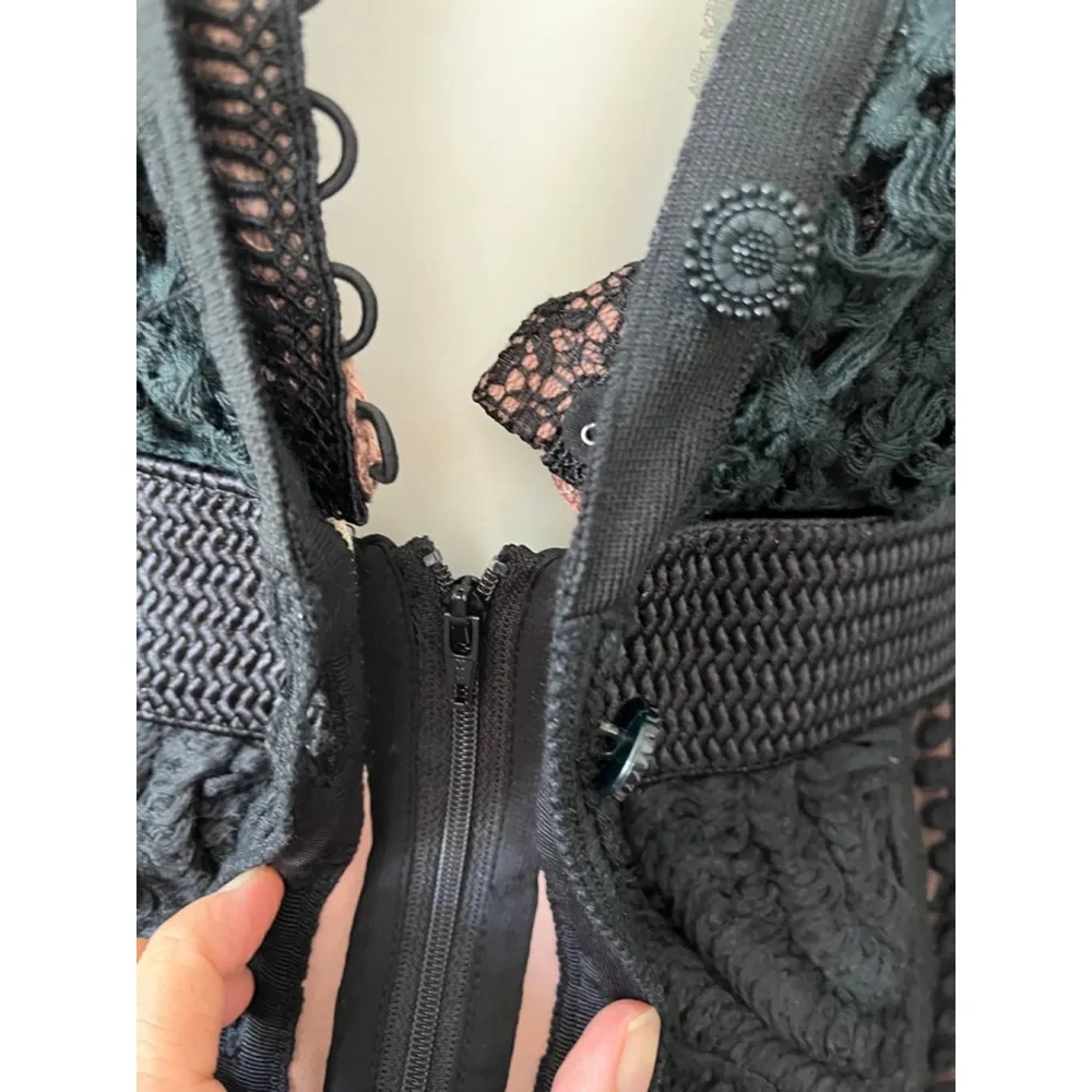 Byron Lars beauty mark Black sheath gothic chantilly lace Victorian dress Size 2 - Image 5