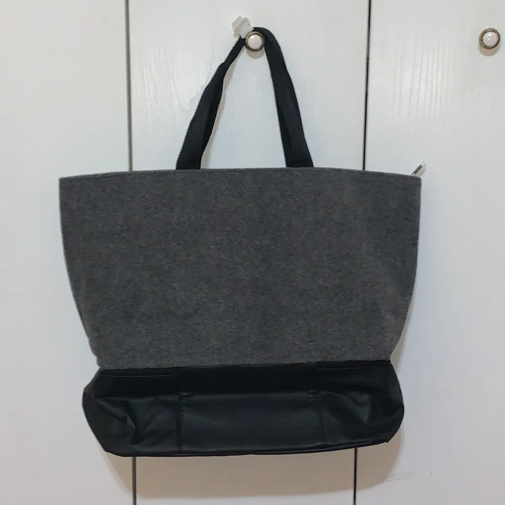 DSW faux wool & leather tote - Image 2