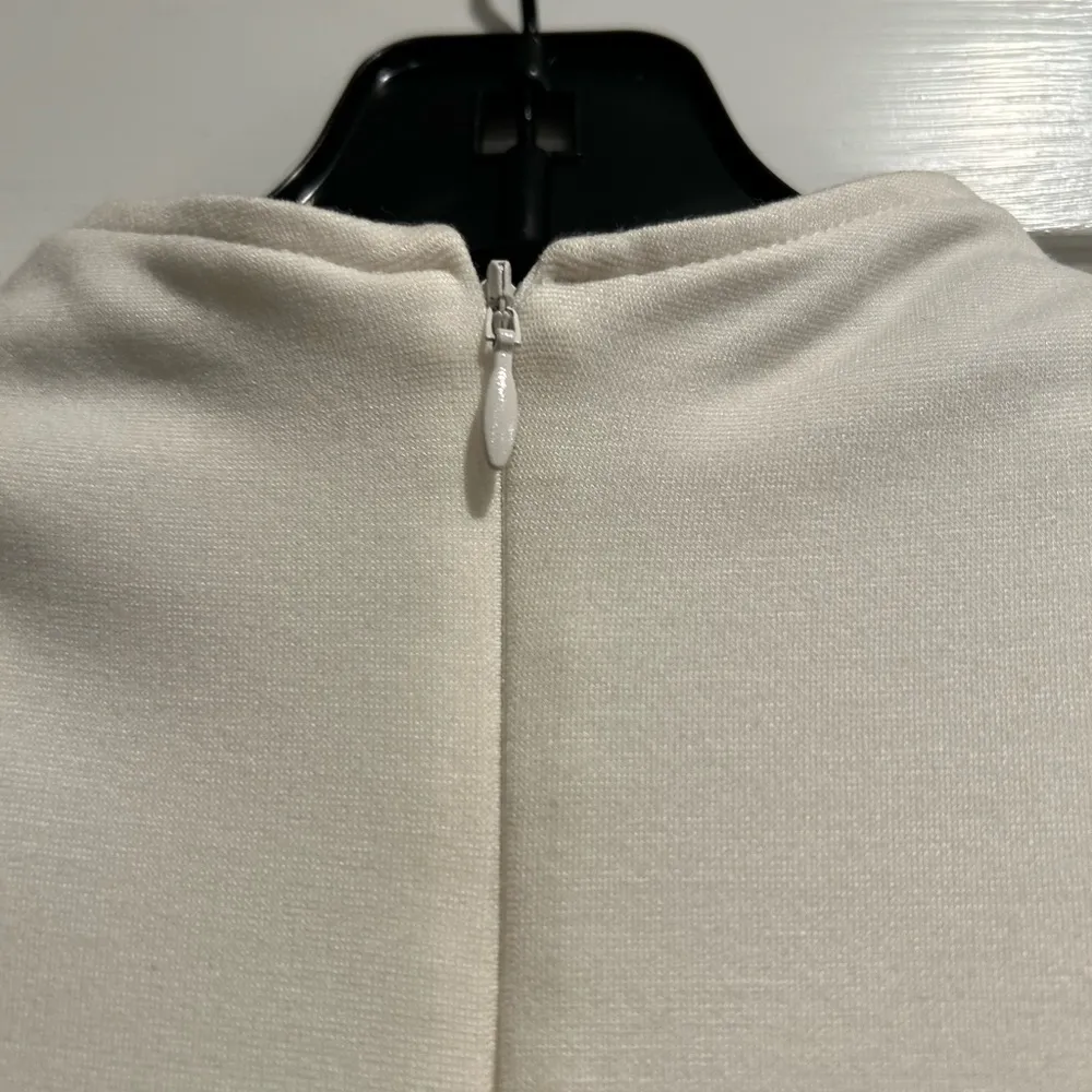 Elegant White Dress - Image 4