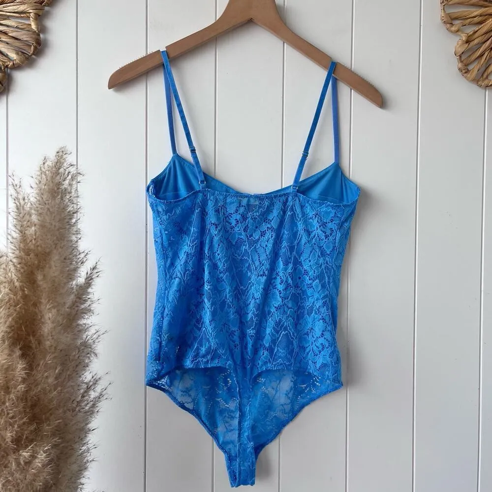 Free People bodysuit floral lace - Image 3