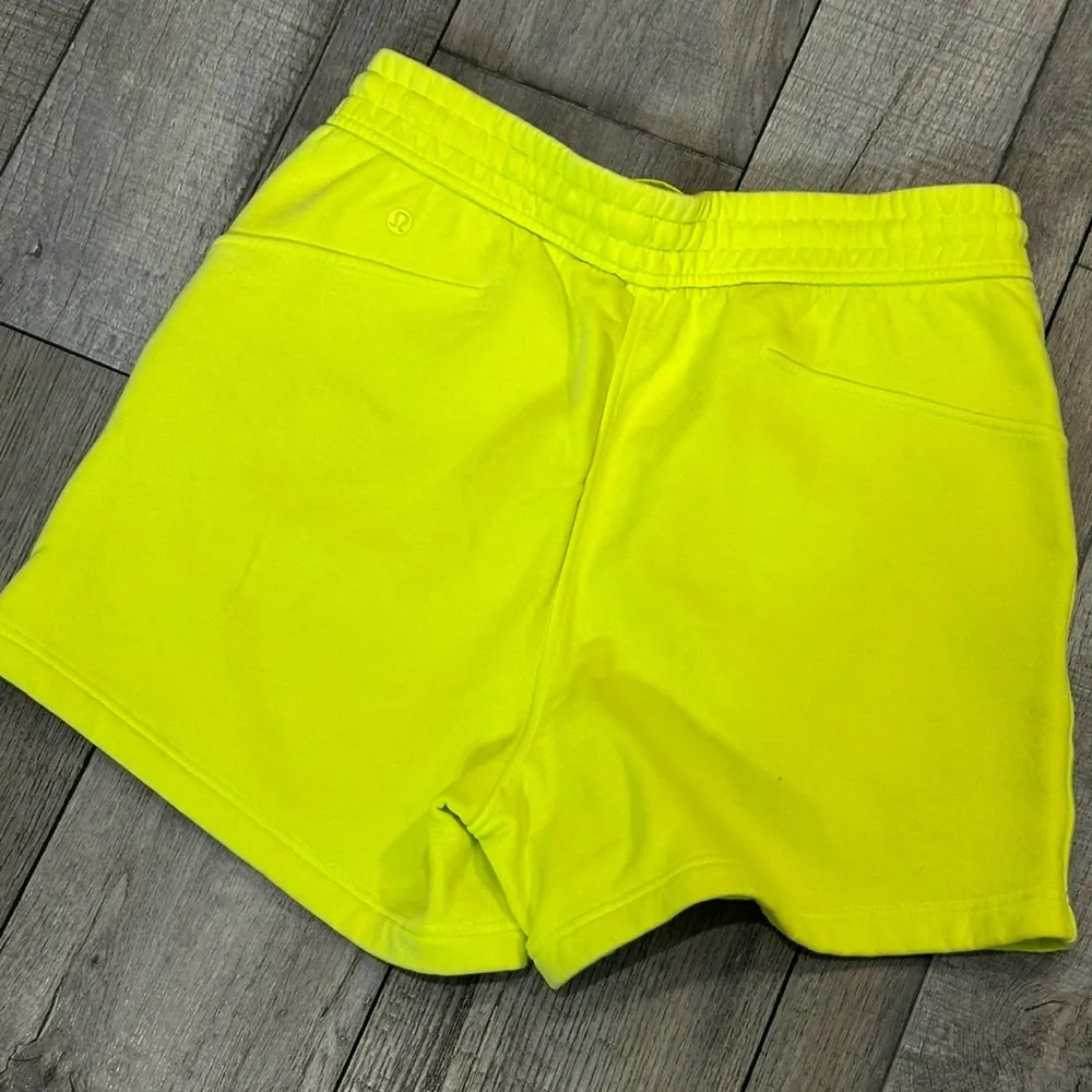 Lululemon Loungeful High-Rise Short 4" - Image 2