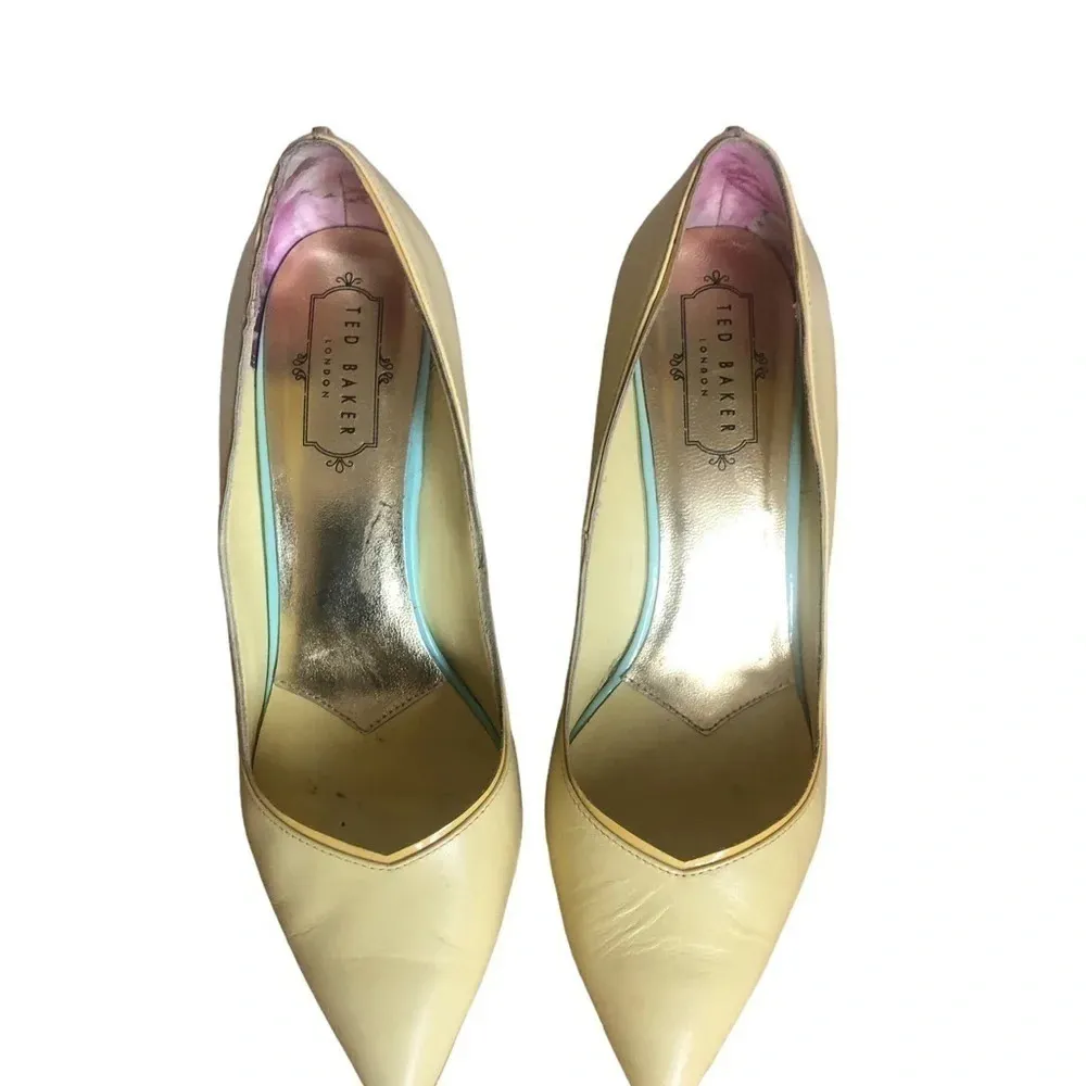 Ted Baker Y2k London mitilia butter yellow pumps / heels pointy toe - Image 9