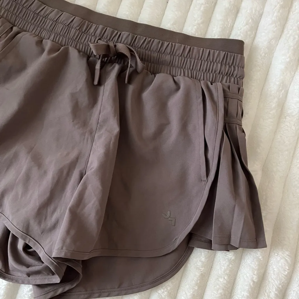 Joylab Brown Pleated Shorts - Image 2