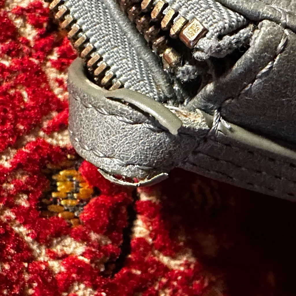 Vintage Hobo crossbody leather purse in light teal/sage Green - Image 3