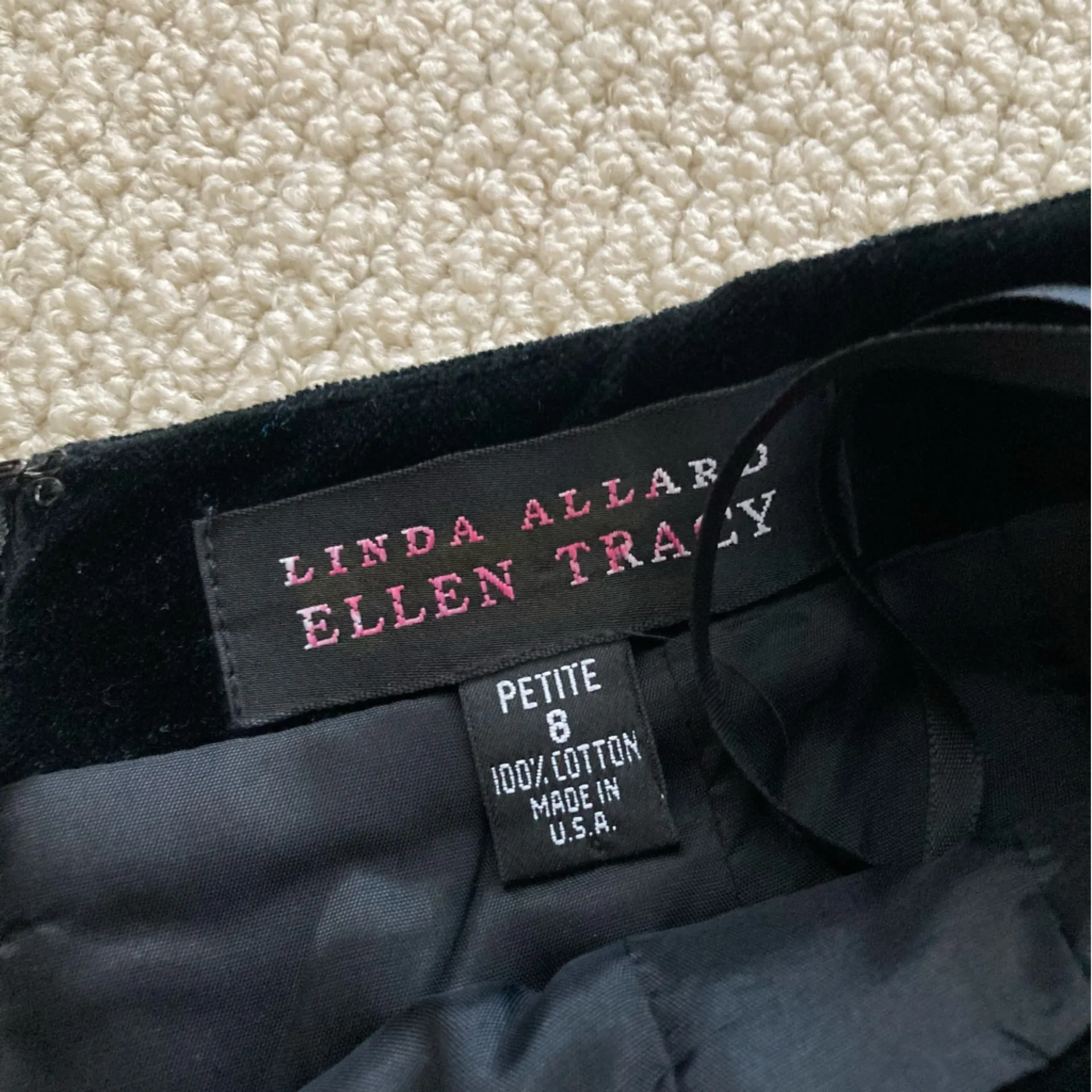 Linda Allard Ellen Tracy Velvet Black Pencil Skirt Size 8 Petite Formal EUC - Image 2