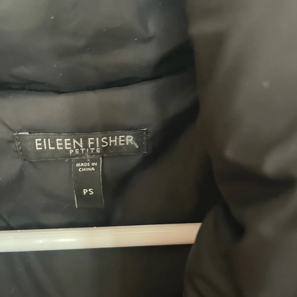 Eileen Fisher Puffer Coat with 2 missing snaps at the bottom size PS. - Image 3