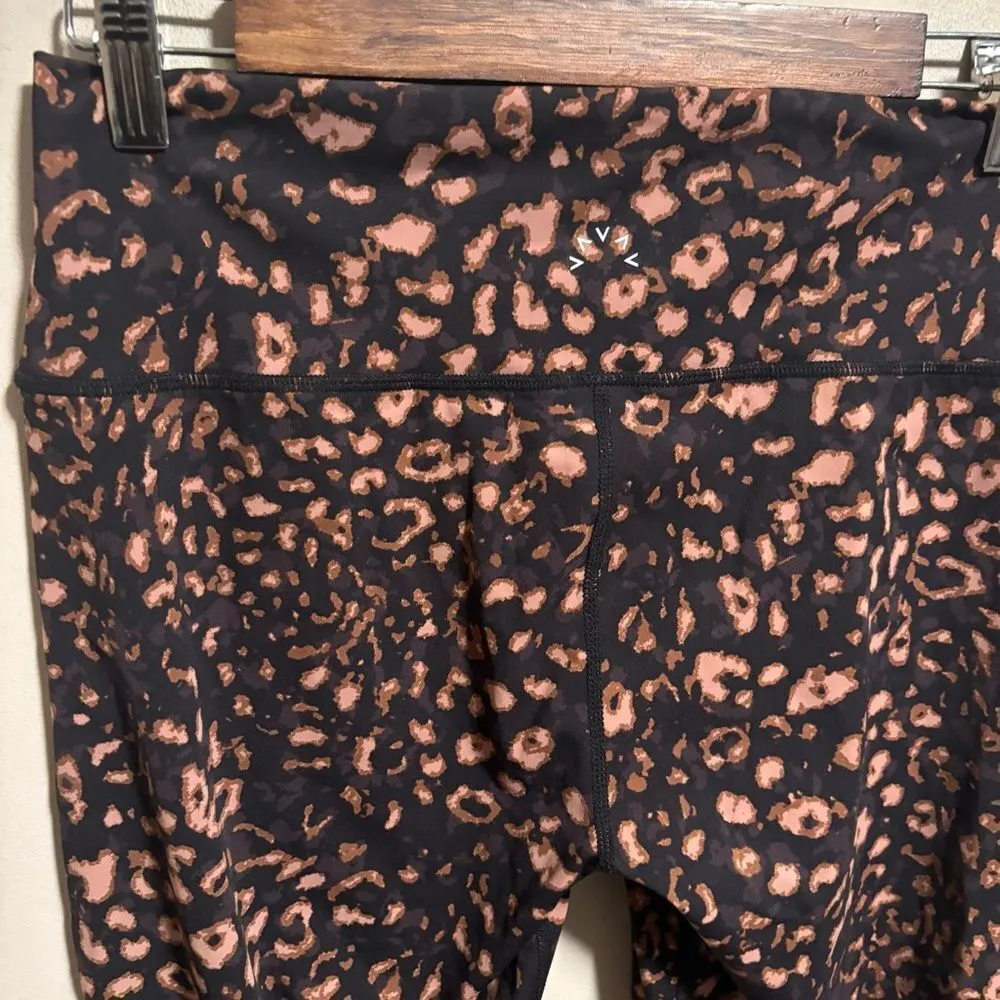 VARLEY Luna High Rise 7/8 textured animal print black brown orange- Size Large - Image 7