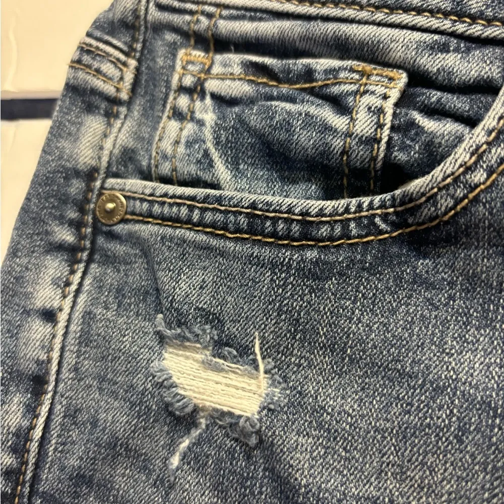 Silver Jean Company Avery Bermuda Wasit 29 Length 9” - Image 7