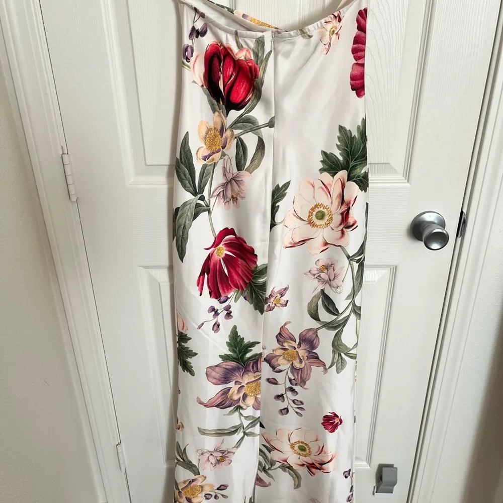 Meshki Like New  Dress - Image 4