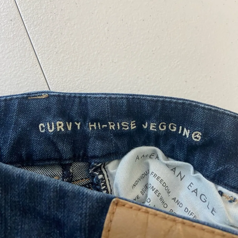 NWOT American Eagle women’s The Dream Jean dark wash curvy hi-rise jegging jeans - Image 8