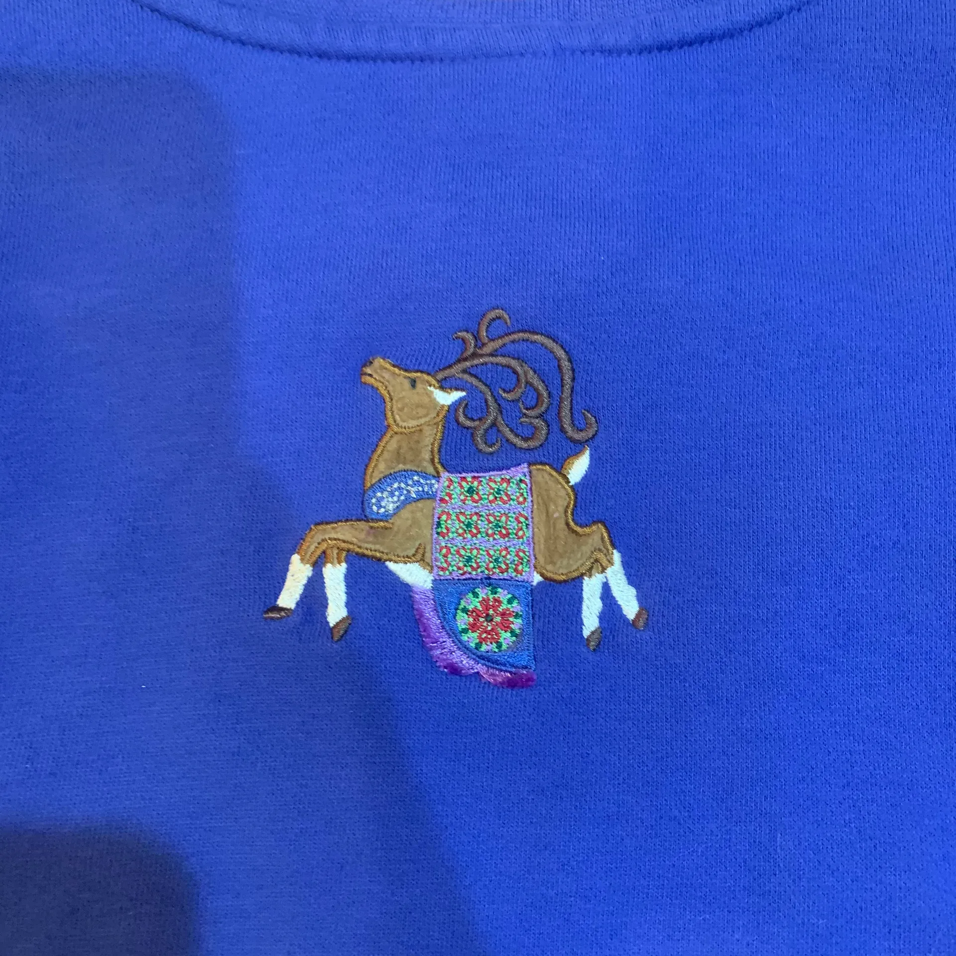 merry & bright reindeer pullover Size M - Image 4