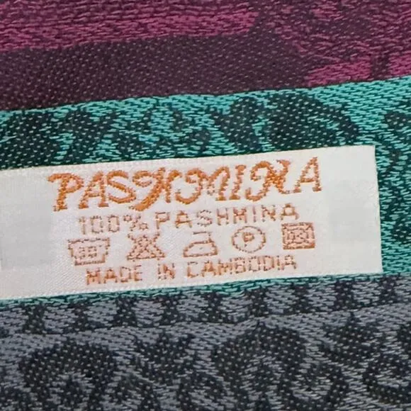 Vintage‎ 100% New Pasmina Scarf of Angkor Wat Temple in Cambodia - Image 4