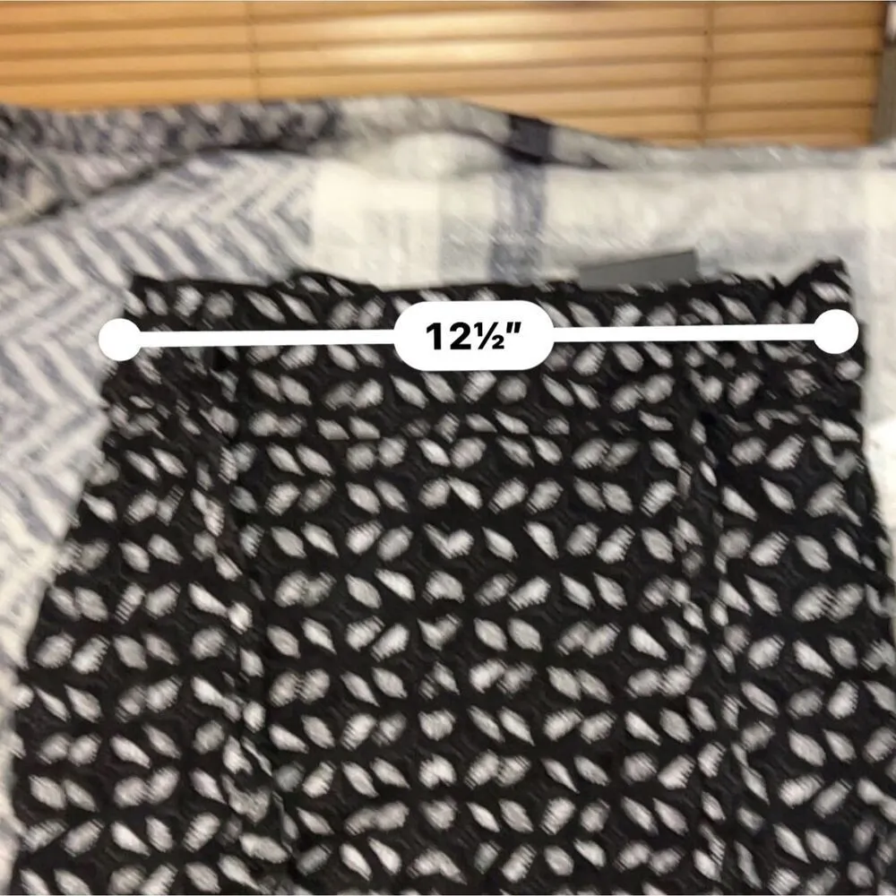 Maurices Black & White Shorts - Size XS - 4" Inseam - Image 6