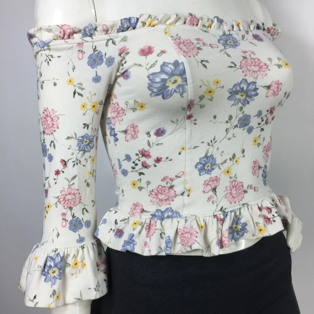 Floral off the Shoulder Ruffle Top XS - Image 13