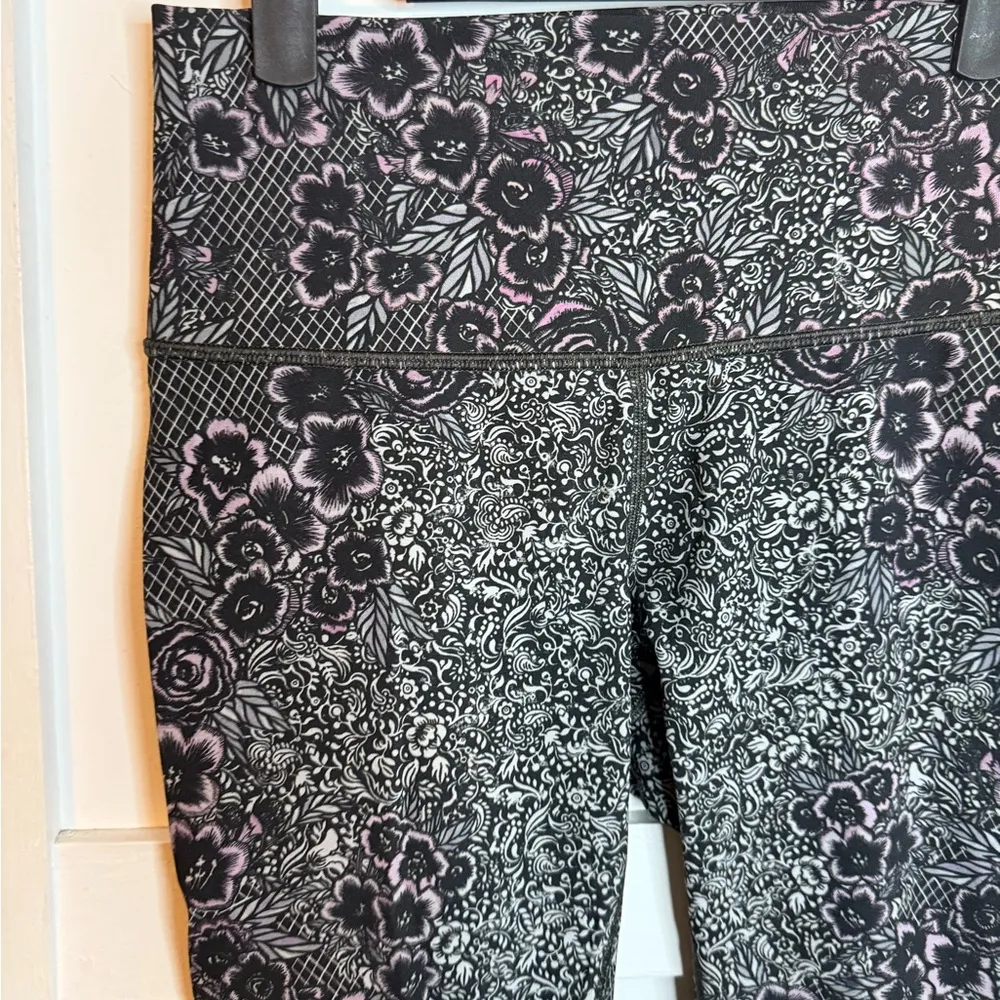 Lululemon Wunder Under High Rise Floral Tight Engineered Luxtreme Tights - Image 4