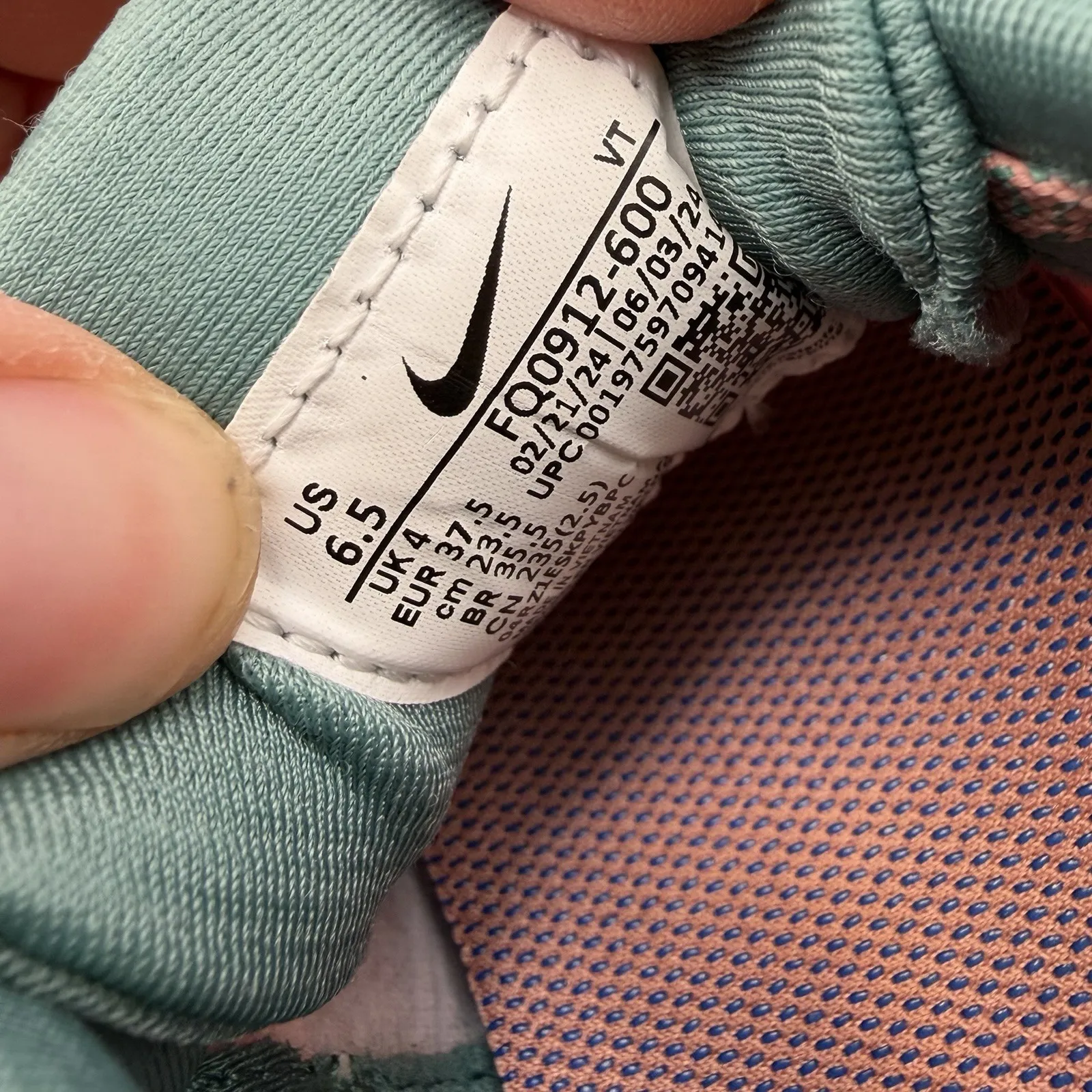 Nike Pegasus Trail 5 GTX Gore-Tex Red  Stardust BRAND NEW Size 6.5 Women New - Image 9