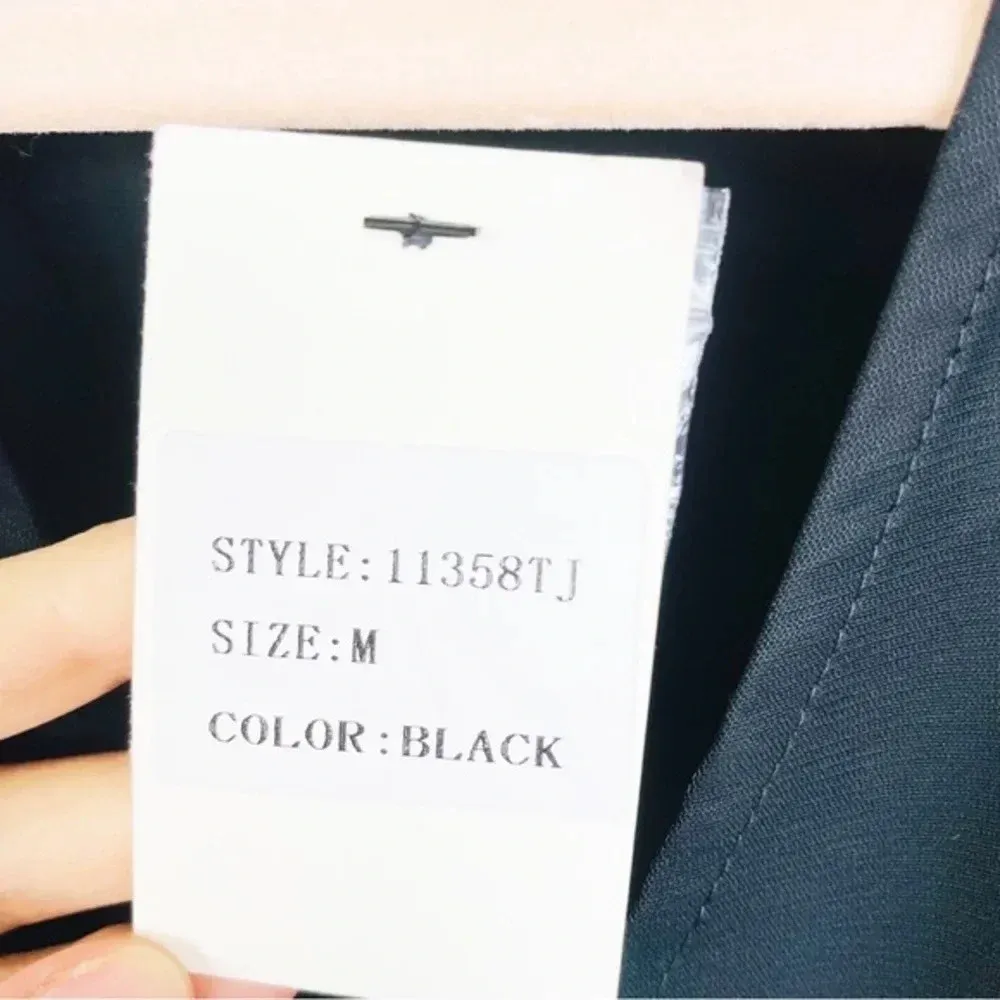 IDEM DITTO Black Puff‎ Sleeve Knit Wrap Top Size Medium NWT - Image 6