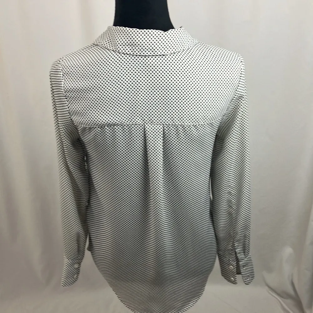 Pop Sugar Black and White Polka Dot Button-Up Blouse woman’s size xtra small - Image 4