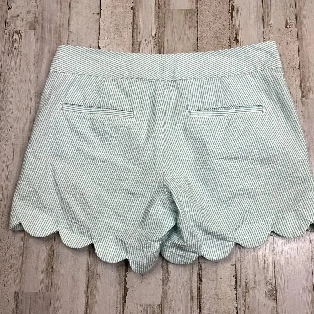 Lilly Pulitzer Women’s Size 00‎ Blue Seersucker Scalloped Hem Buttercup Shorts - Image 5