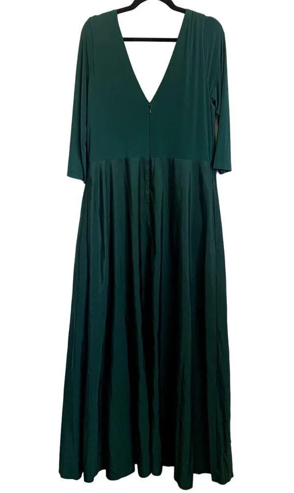 NEW Alfred Sung Jersey Mikado V Neck 3/4 Sleeve A-Line Gown in Hunter Green - Image 3