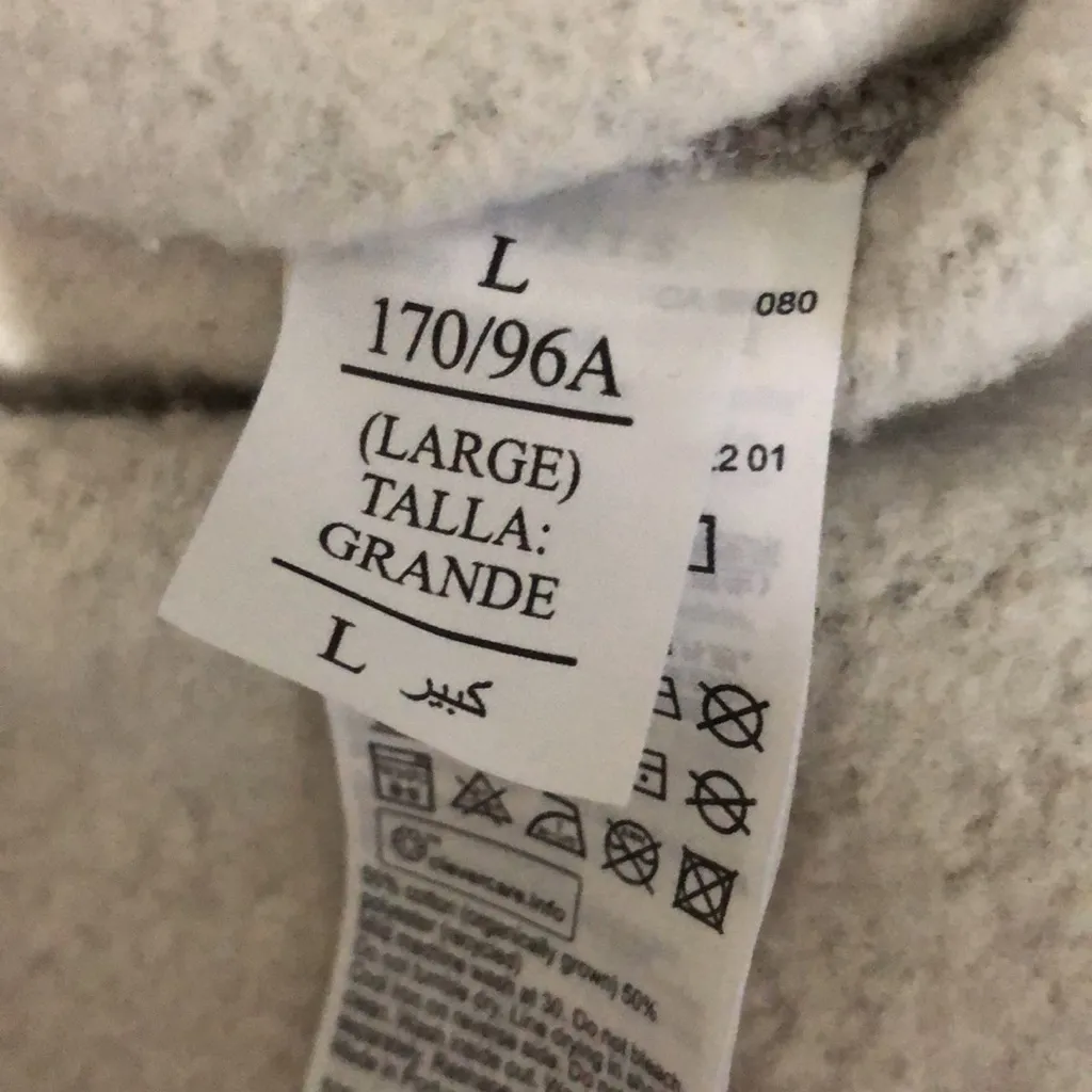 All saints cozy mock turtleneck sweatshirt for men or women! 🖤🩶 - Image 3